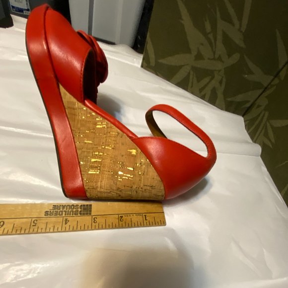 Sofft Red Peony Flower Leather Platform Wedge Sandals - Size 9 - Picture 11 of 11